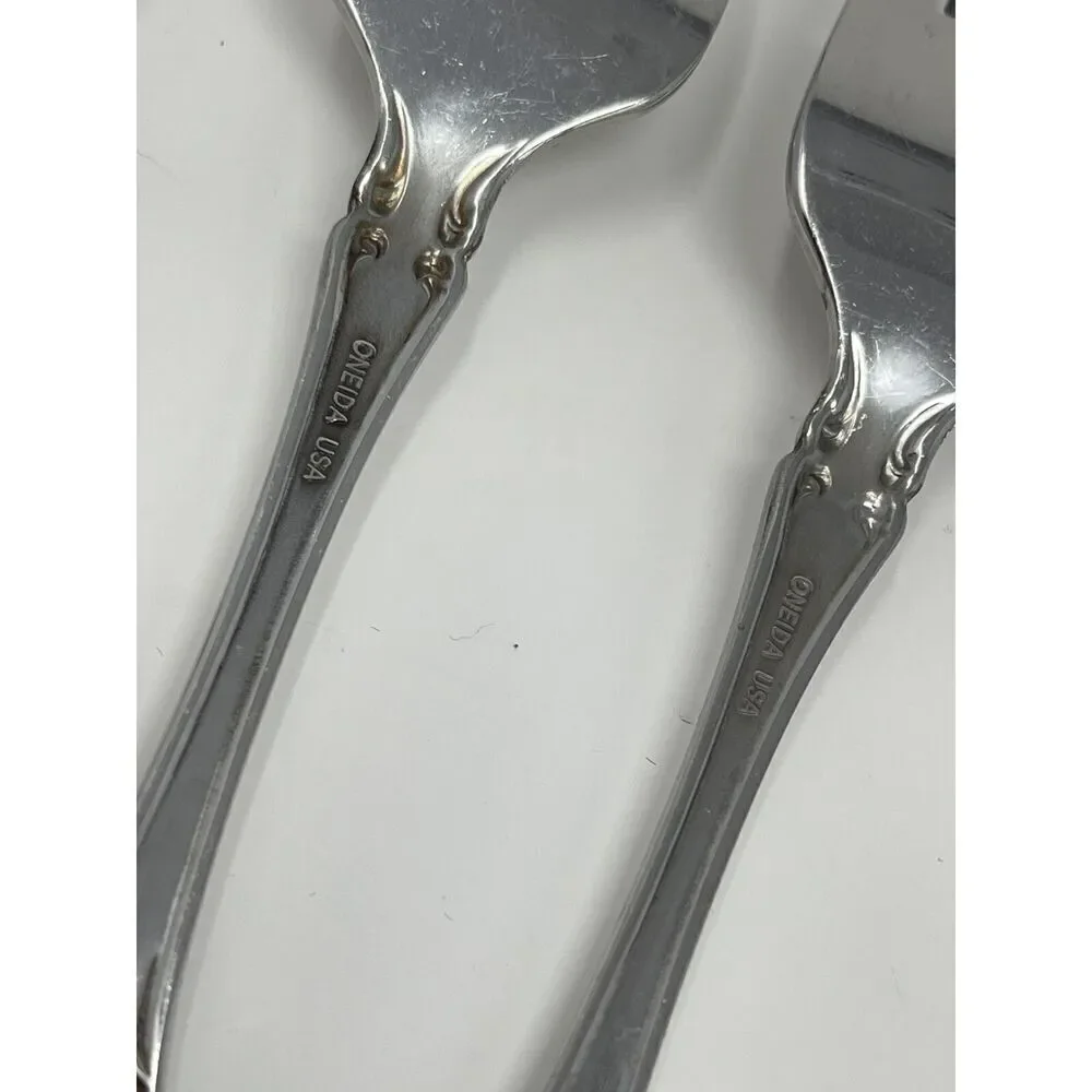 Oneida Renoir-Pembrooke Stainless Floral Pierced Salad Forks 6.75